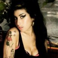 Amy Winehouse tentou se matar aos 10 anos