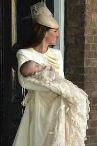 Príncipe William e Kate batizam novo príncipe George-2